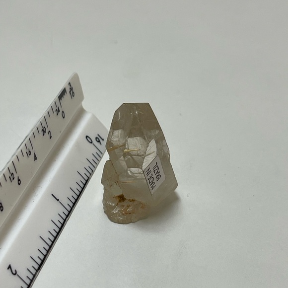 Mini Rutile in Quartz raw point - Picture 10 of 16